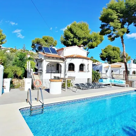 Endorfina - Family With A Private Pool In *