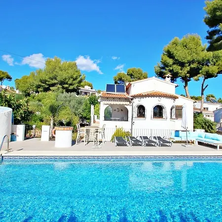 Endorfina - Family With A Private Pool In Villa